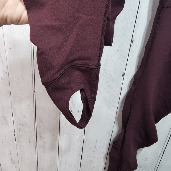 Lululemon Women's Wunder Under Stirrup Leggings Bordeaux Drama Pants Size 6. - Picture 7 of 12